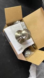 lot 10019 image: Door Knob Set with Hardware and Installation Instructions