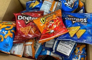 lot 9339 image: Frito-Lay Snack Chips Variety Pack Multi-Bag Lot Doritos Cheetos