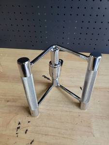 lot 19222 image: Cable Attachment Double Grip Rotating Handle
