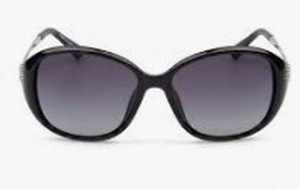 lot 8044 image: A 3pk of sunglasses