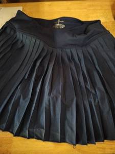 lot 2403 image: Ladies size M blue short tennis skirt