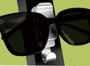 lot 10147 image: Nelebe Rhh Sunglass Holder for Golf Cart, Magnetic Aluminium Sunglass Holder Clip Accessory for Golf Carts