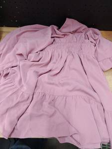 lot 14491 image: Pink Off-Shoulder Ruched Top Size S Model M5B162