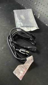 lot 10432 image: 9FT extension cable