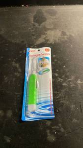 lot 12127 image: LED Light Ear Wax Removal Tool, Multi-Color Pack with Illuminated Tips, Professional Cleaning Pick Set for Safe Home Use (Green)