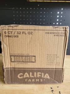 lot 19397 image: Califia Farms Organic Almondmilk Unsweetened 6 Count 32 fl oz
