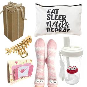 lot 6206 image: QYLZ Funny Gifts For Best Friend, Unique Sisters Birthday Gift for Women, Reusable Boba Cup Gift Set 4pcs, Teen Girl, Her, Inspirational Set Box, Christmas Gifts for Woman Friendship Classmate