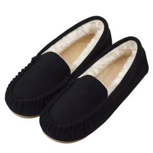 lot 10458 image: Vonair Womens Moccasin Slippers Cozy Memory Foam Slippers Indoor & Outdoor Fuzzy Slip On Warm House Shoes for Women Black US 8