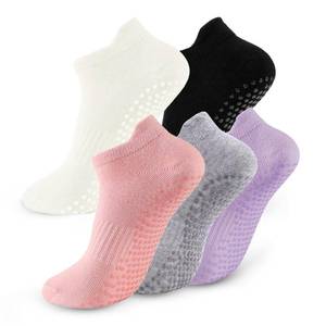 lot 14013 image: kepiibi 5 Pairs Pilates Socks with Grips for Women Non Slip Grip Yoga Crew Socks for Barre Hospital Barefoot Workout Dance Ballet