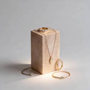 lot 14027 image: SIRIZEN-DIVING Travertine Display Block, Single 5 x 5 x 10 cm Stone Decor