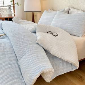lot 19558 image: tohrisa Boho Comforter Set Full Size - 3 Pieces Lightweight Jacquard Seersucker Bedding Sets (1 Soft Fluffy Grid Comforter & 2 Pillowcases) - All Seasons Cozy Modern Bed Set(80x90 Sky Blue)