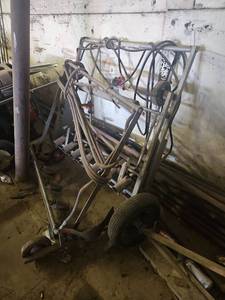 lot 4514 image: Rolling Gas Cylinder Cart