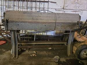 lot 4528 image: Sheet Metal Brake
