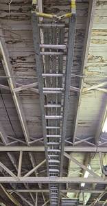 lot 4536 image: Scaffolding Stage