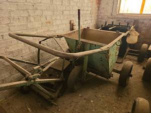 lot 4545 image: Gravel Carts
