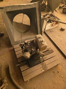 lot 4552 image: Heavy Duty Wisconsin Motor, Duct Adapter, and Metal Fittings