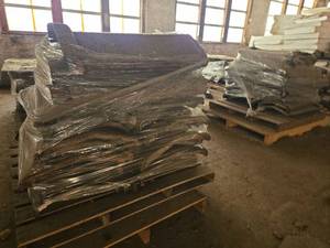 lot 4627 image: Pallets of Roofing Tile
