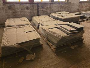 lot 4628 image: Slate Roofing Tiles