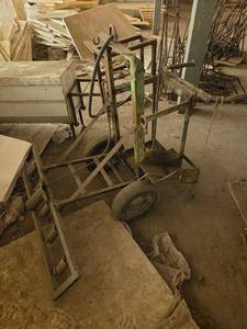 lot 4637 image: Garlock Tar Heater with Tractor Supply Tool Box