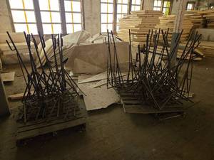 lot 4641 image: Bulk Lot of Metal Stands