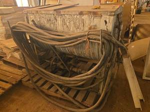 lot 4648 image: Industrial Paddle Blender with Briggs and Stratton 4HP Pull Start Engine