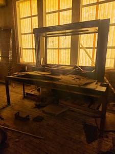 lot 4657 image: Industrial Workstation