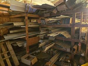 lot 14089 image: Mixed Lot of Vinyl Siding Contents of 1 Shelf
