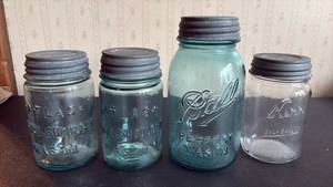 lot 2030 image: Vintage Ball Perfect Mason, Atlas and Kerr Canning Jars