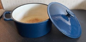 lot 2035 image: Enameled Cast Iron Pot with Lid