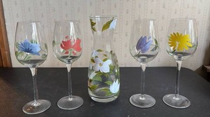 lot 2051 image: Hand-Painted Floral Glassware Set with 4 Wine Glasses and 1 Carafe
