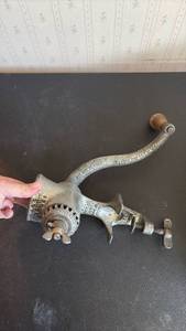 lot 2055 image: Vintage Table Clamped Grinder