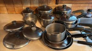 lot 2076 image: Awesome Large Lot Revere Ware Copper Bottom Cookware Pots, Pans and Lids