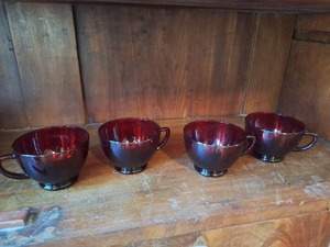 lot 3019 image: Anchor Hocking Red Teacups