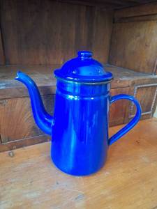 lot 3021 image: Blue Enamel Coffee Pot with Lid - 8 Tall