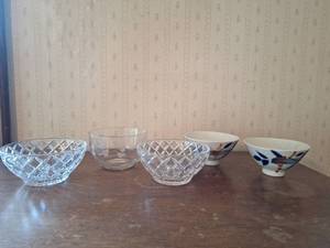 lot 3047 image: Mixed Glass and Ceramic Bowls Lot of 5 - Cut Glass and Painted Porcelain