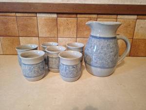 lot 4022 image: Elk Falls Pottery