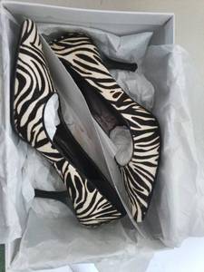 lot 5016 image: Calvin Klein Dolly Pony Hair E3707 Heels Size 090M Black White Zebra