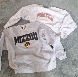 lot 5069 image: College Sweatshirts