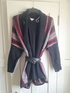 lot 5076 image: Womens Cardigan Sweater IXL2X Black Red White Striped with Belt