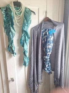 lot 5078 image: Womens Accessories Bundle Scarves, Wraps, Pearl Necklace and Earrings