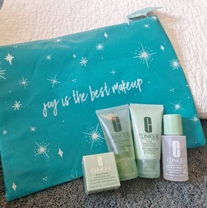 lot 5088 image: Clinique Skincare Set