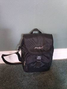 lot 5224 image: Eddie Bauer Insulated Oversized Lunch Backpack