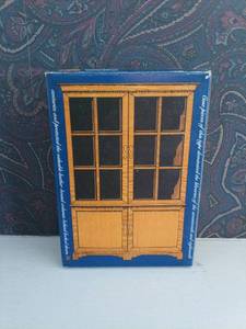 lot 5231 image: Queen Anne Bookcase