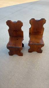 lot 147 image: Pair of Solid Wood Carved Hall Chairs with Shaped Backs