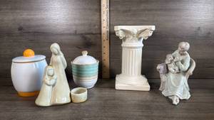lot 163 image: Porcelain Figurines and Ceramic Decorative Lot