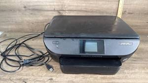 lot 174 image: HP Envy 5660 All-in-One Inkjet Printer