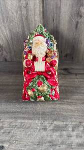 lot 209 image: Ceramic Santa Claus Sleigh Cookie Jar with Christmas Tree and Toys