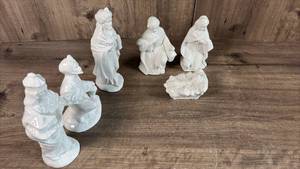 lot 233 image: White Glazed Porcelain Nativity Set - 6 Piece