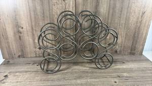 lot 253 image: Metal Wine Rack Tabletop Display&nbsp