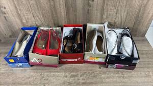 lot 273 image: Lot of 5 Pairs Womens Shoes&nbsp